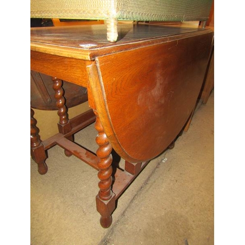 484 - OAK GATELEG TABLE