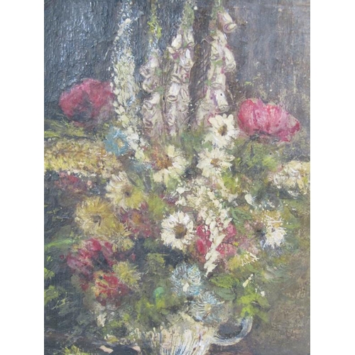 1049 - DENNIS RANDELL 1947 - A VASE OF FLOWERS, OIL ON CANVAS.  CIRCULAR FRAMED 24cms DIA