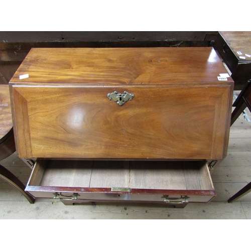 1691 - EARLY 19c MAHOGANY BUREAU WITH FALL FRONT OVER FOUR LONG DRAWERS 84 x 95cmS