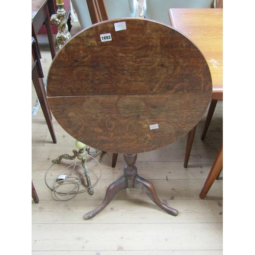 1693 - GEORGE III OAK SMALL CIRCULAR TILT TOP PEDESTAL TABLE 58cms