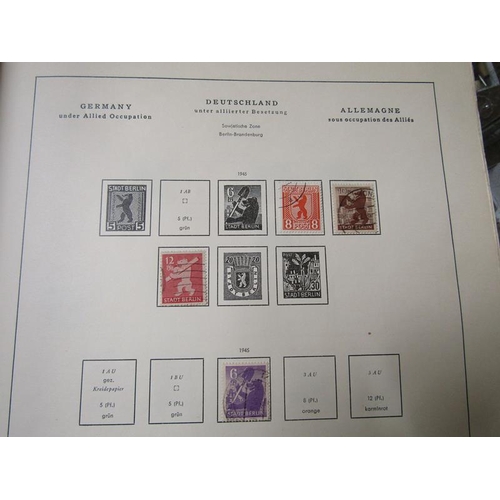 1439 - COLLECTION OF STAMPS TO INCL TWO GERMANY DAVO ALBUMS 1872-1945, TWO SCWANBERGER ALBUMS EAST GERMANY ... 