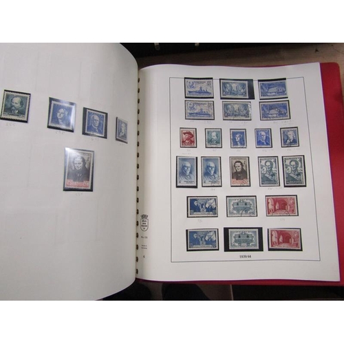 1447 - EIGHT ALBUMS OF FRENCH STAMPS