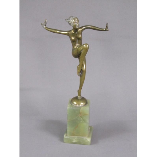 72 - A Joseph Lorenzl Art Deco gilt metal dancing figure of a lady on a onyx plinth, the figure 16cm h, 2... 