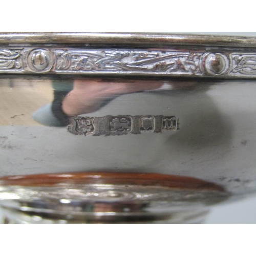 190 - A silver presentation bowl on stand, the bowl London 1935, 7oz t, 12.5cm diam.