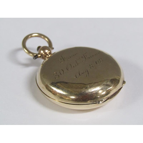 105 - An early 20c 9ct gold sovereign pendant case, 15.8g.