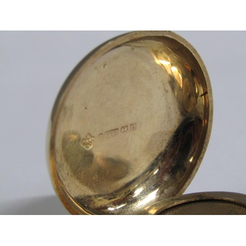 105 - An early 20c 9ct gold sovereign pendant case, 15.8g.