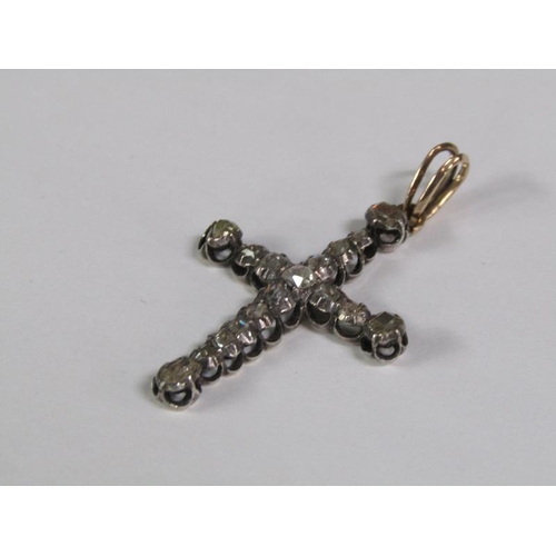 121 - A Georgian gold cross set with old cut diamonds, 4cm h, 3cm w.