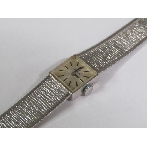 102 - A Tissot 9ct white gold ladies wristwatch, c.1975, movement no.1989755, 21.5g overall.