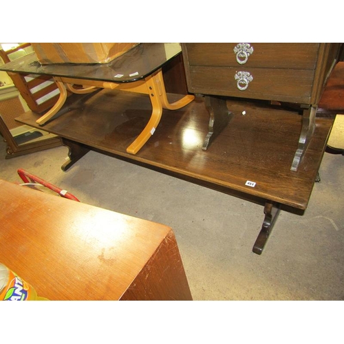 451 - LARGE OAK REFECTORY COFFEE TABLE