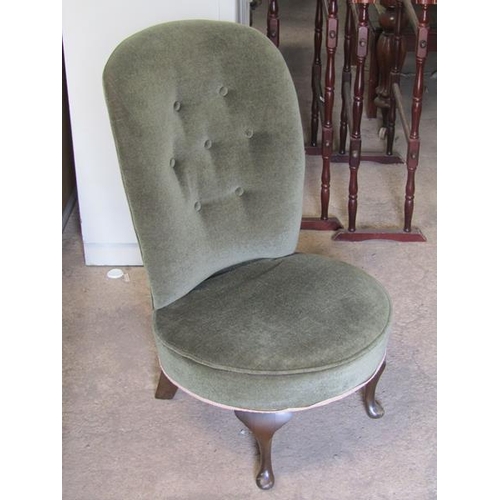 462 - BUTTON BACKED BEDROOM CHAIR