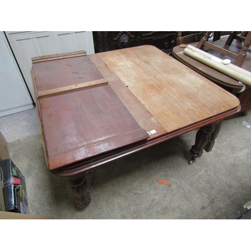 503 - VICTORIAN MAHOGANY EXTENDING DINING TABLE