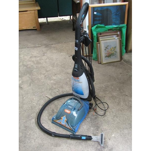 658 - VAX RAPID DULUX CARPET WASHER