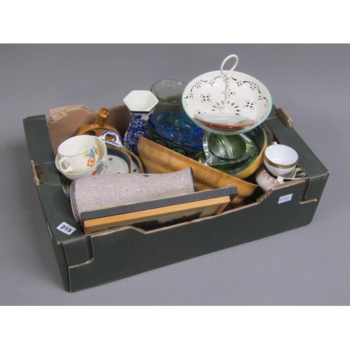 215 - BOX TO INCL MIXED CERAMICS, GLASSWARE ETC