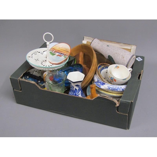 215 - BOX TO INCL MIXED CERAMICS, GLASSWARE ETC