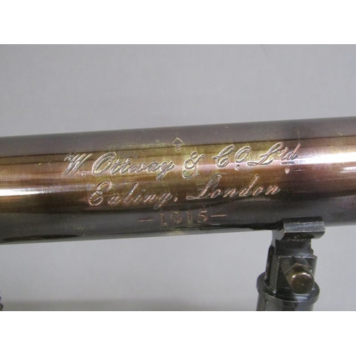 1085 - BRASS TELESCOPE ON TRIPOD, 26CM H