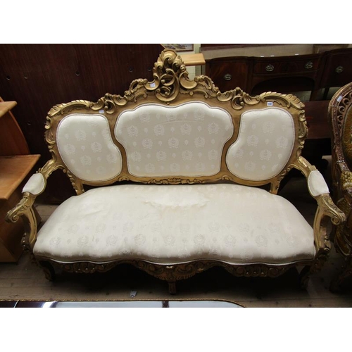 1581 - MID GEORGIAN STYLE GILT WOOD AND UPHOLSTERED THREE SEATER SETTEE, 184CM W, 130CM H