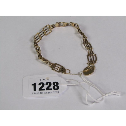 Lot 1228      