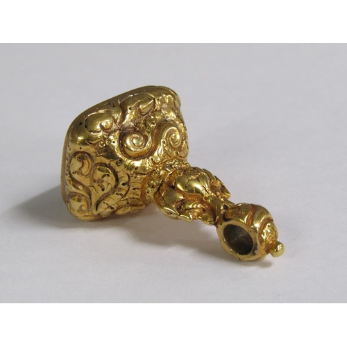 104 - A gold metal seal fob with engraved thistle seal, 4.5cm l.