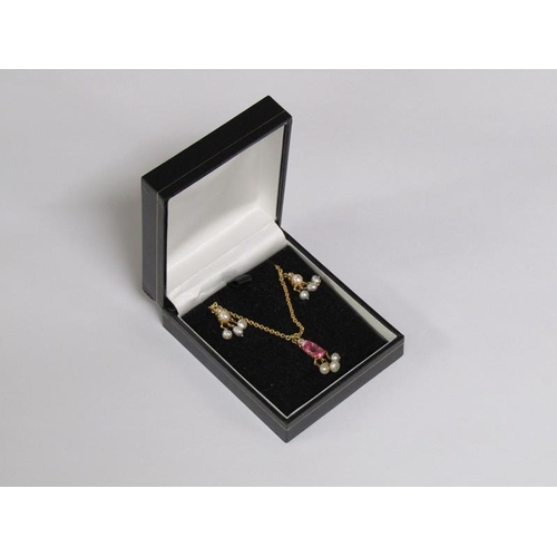 118 - A 15ct gold tourmaline and diamond pearl set pendant necklace, total 12.3g.