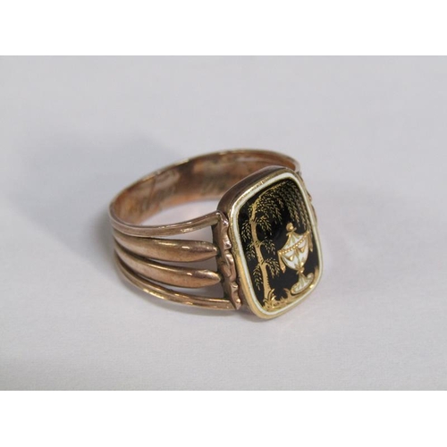 126 - A gold memoriam ring with a twist memoriam and enamel setting, dated 1814, size P 1/2, total 4g.