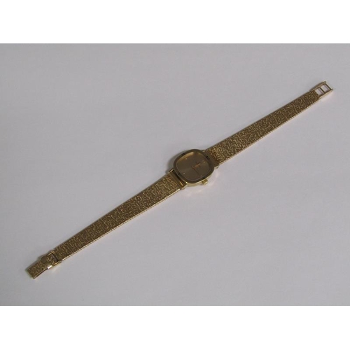 97 - An Omega Quartz ladies 9ct gold cased wristwatch, total 23.6g.