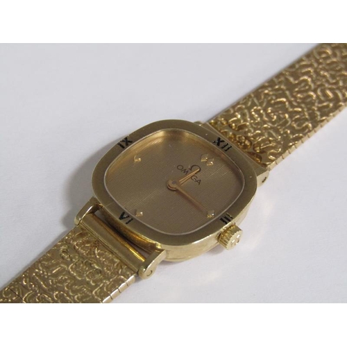 97 - An Omega Quartz ladies 9ct gold cased wristwatch, total 23.6g.