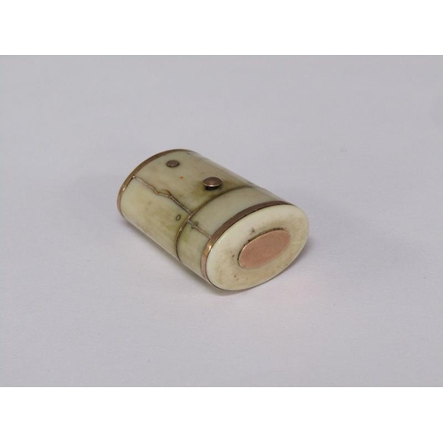 70 - A Georgian gold mounted ivory scent etui with hinged snap cover, 3cm h.
