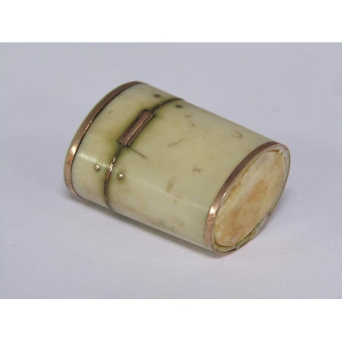 70 - A Georgian gold mounted ivory scent etui with hinged snap cover, 3cm h.