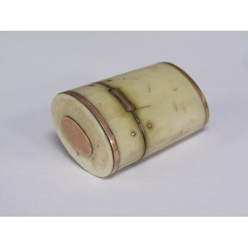 70 - A Georgian gold mounted ivory scent etui with hinged snap cover, 3cm h.