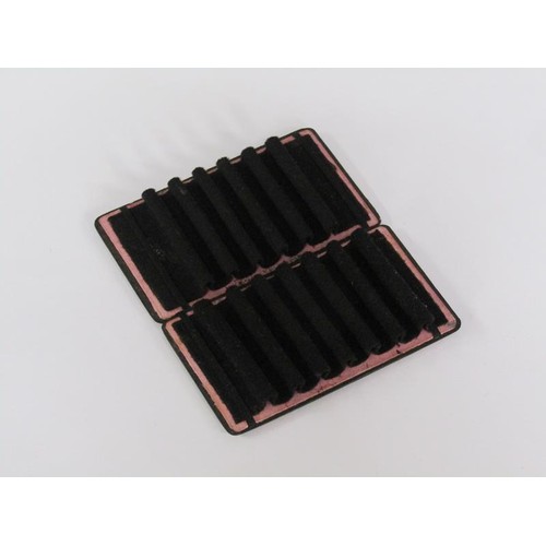 64 - An Edwardian Caledonian tartanware pen wipe folder, felt lined, 7cm x 4cm.