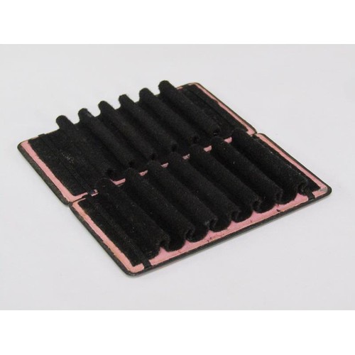 64 - An Edwardian Caledonian tartanware pen wipe folder, felt lined, 7cm x 4cm.