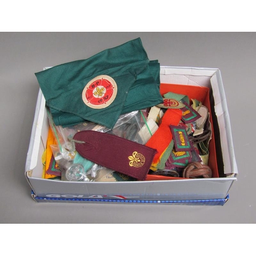 COLLECTION OF SCOUTING ARTIFACTS TO INCL UNIFORM BADGES