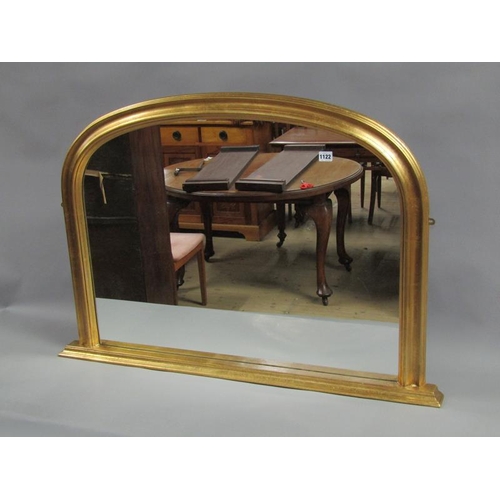 1122 - GILT WOOD AND STUCCO ARCHED OVERMANTEL MIRROR - 75 x 107 cms