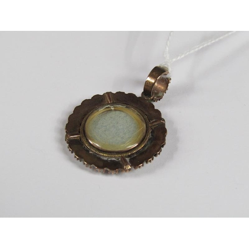 1417 - GOLD PEARL SET MEMORIUM PENDANT