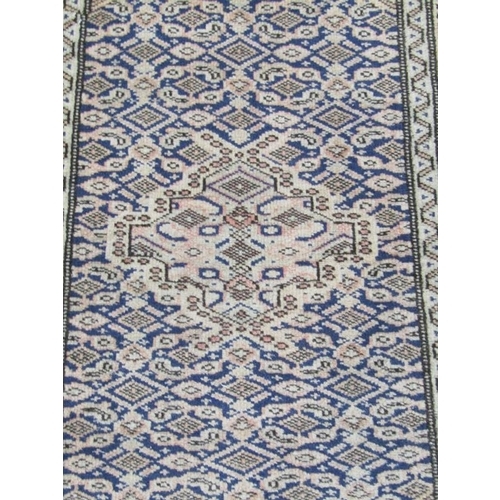 1793 - ORIENTAL FAWN GROUND RUG 98 x 68 cms