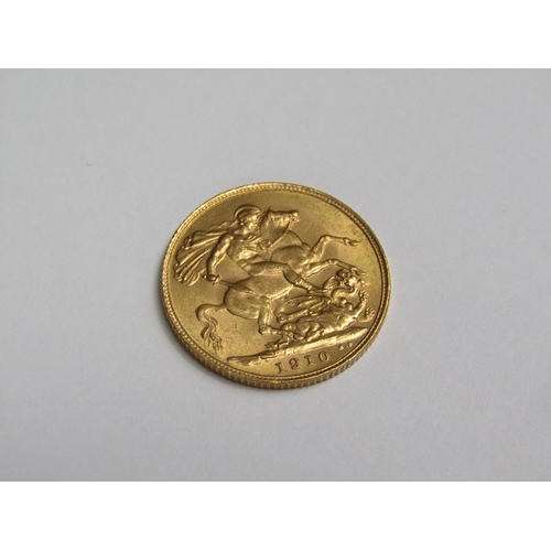 103 - A 1910 Edward VII gold sovereign.