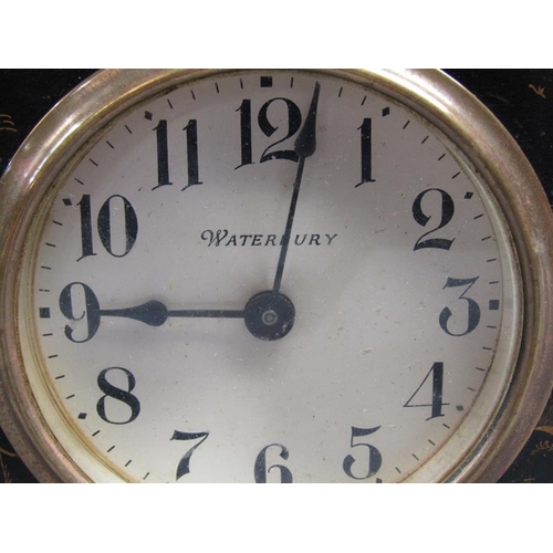 26 - An early 20c American mantel clock by Waterbury in English chinoiserie lacquered case, the single tr... 