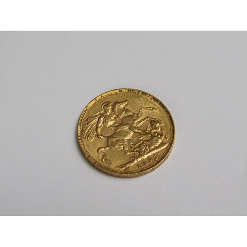 98 - An 1895 Victorian gold sovereign.