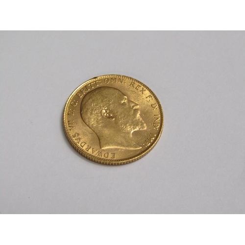 106 - A 1907 gold sovereign.