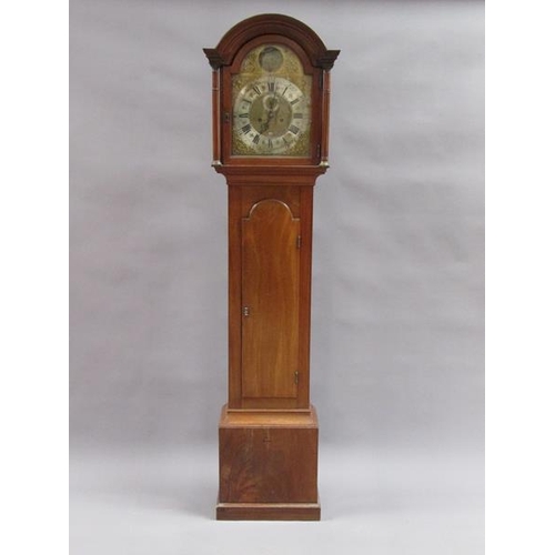 31 - An early 18c eight day longcase clock, 30cm arched brass dial signed Robert Sadler, London and havin... 