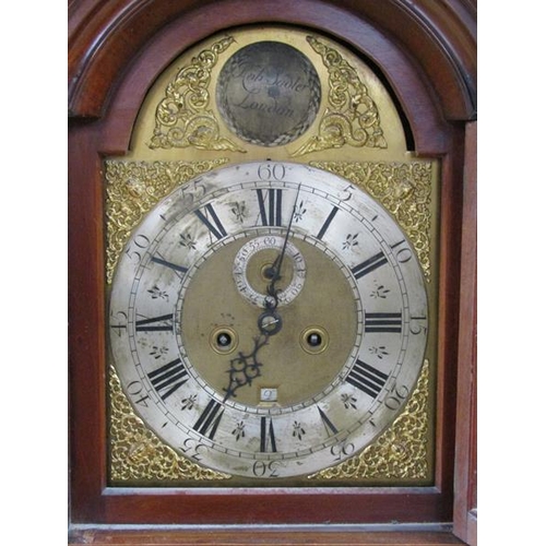 31 - An early 18c eight day longcase clock, 30cm arched brass dial signed Robert Sadler, London and havin... 