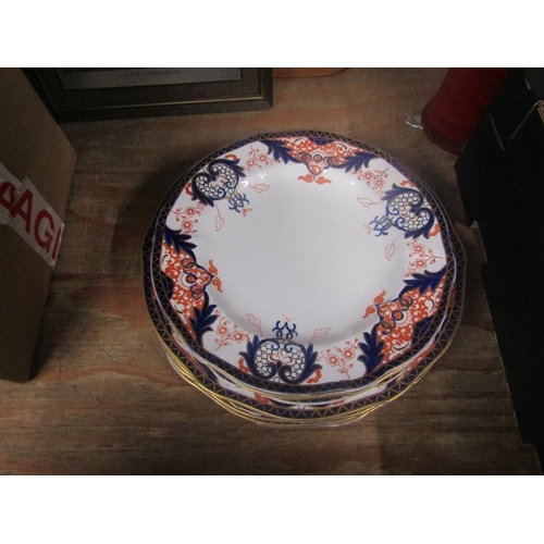 83 - CROWN DERBY IMARI PLATES