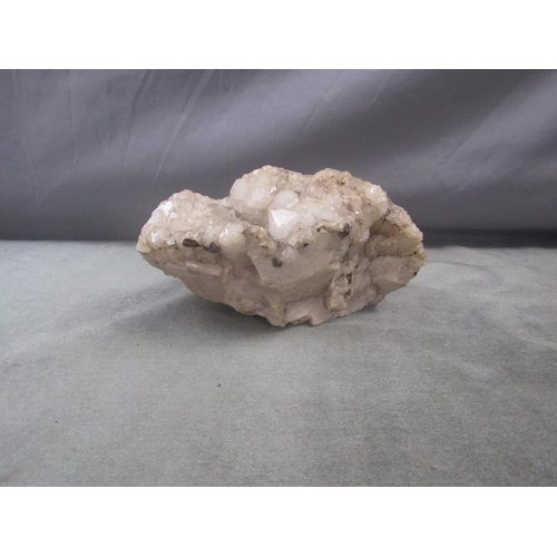 1136 - LARGE LUMP OF MINERAL STONE - 23cms W