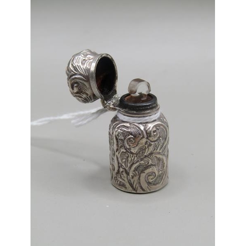 1228 - SILVER MINIATURE SCENT BOTTLE WITH STOPPER AND HINGED COVER 3.5cms H