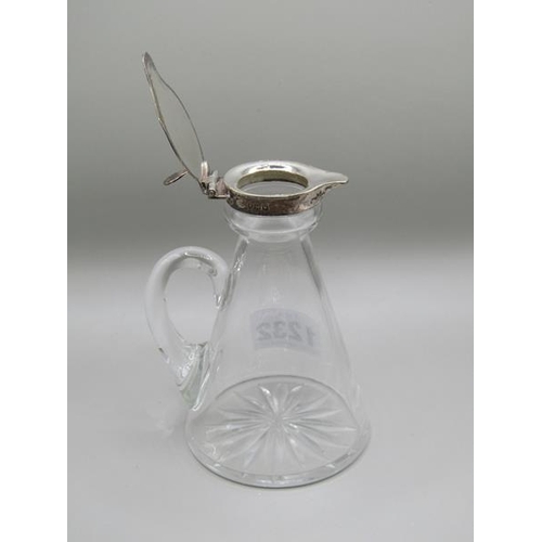 1232 - CLEAR GLASS WHISKY AND WATER JUG WITH SILVER HINGED COVER AND MOUNT 10 cms H