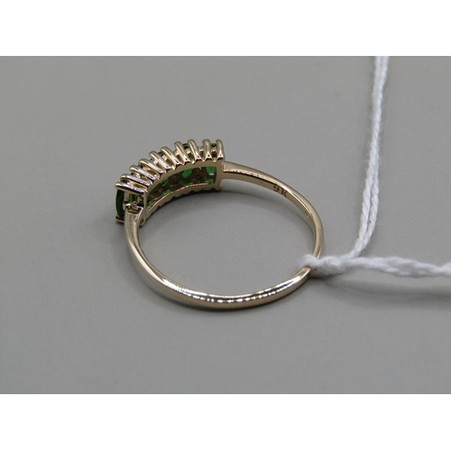 1255 - GOLD FIVE STONE GREEN TOURMALINE RING SIZE U