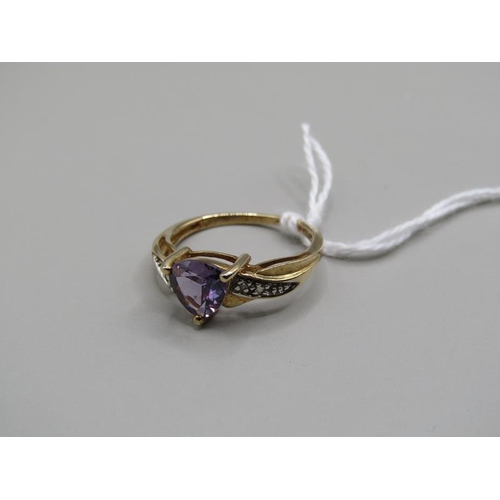 1257 - GOLD ALEXANDRITE AND DIAMOND RING SIZE N 1/2