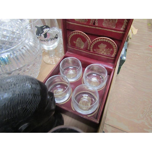 272 - BOX TO INCL CRYSTAL GLASS, AFRCAN BOOKENDS, CANDLESTICKS ETC