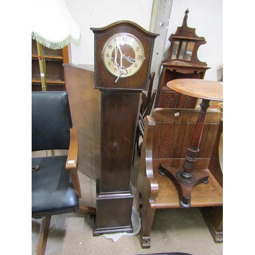 535 - OAK CASED GRANDMOTHER CLOCK