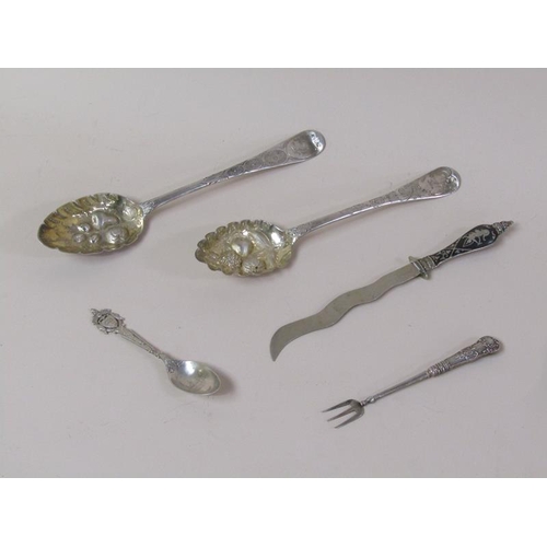 1487 - PAIR OF SILVER BERRY SPOONS TOGETHER WITH DECORATIVE ORIENTAL SMALL DAGGER, PICKLE FORK AND SPOON